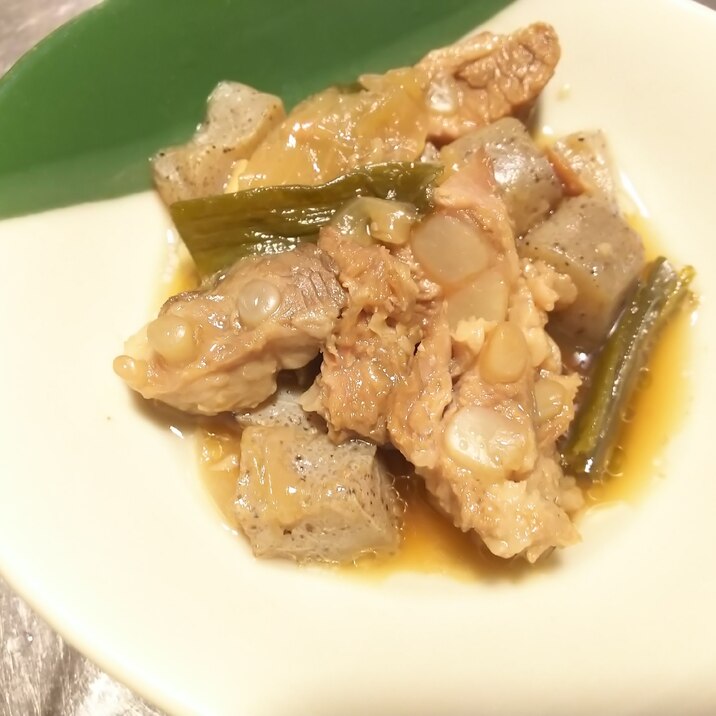 豚肉軟骨とこんにゃくで…軟コン!